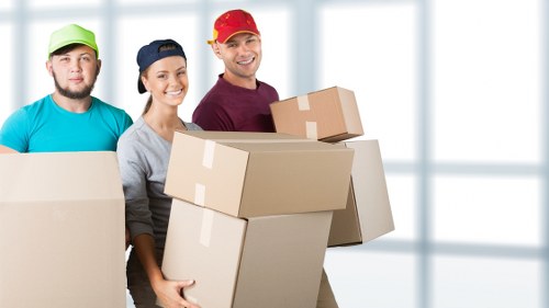 Residential and commercial short-term storage benefits in Brondesbury